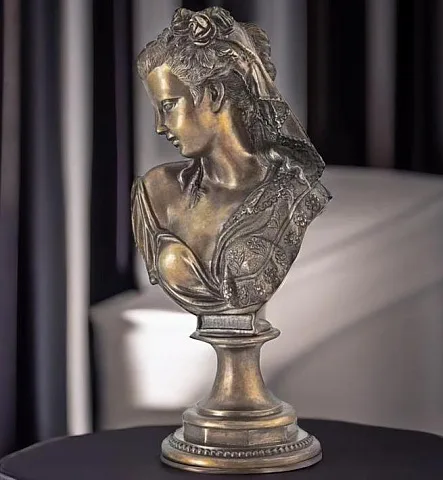 Подарочный бронзовый бюст «Лето»