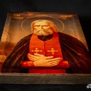 Икона "Св. Серафим Саровский" с ковчегом — оригинальный подарок — фотография 3