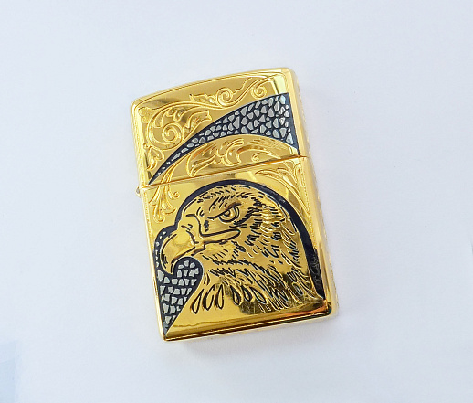 Бензиновая зажигалка Zippo "Орел" № 4