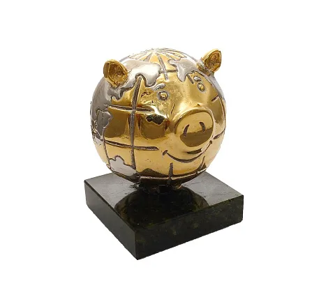 Бронзовая статуэтка «Глобус» — красивый подарок